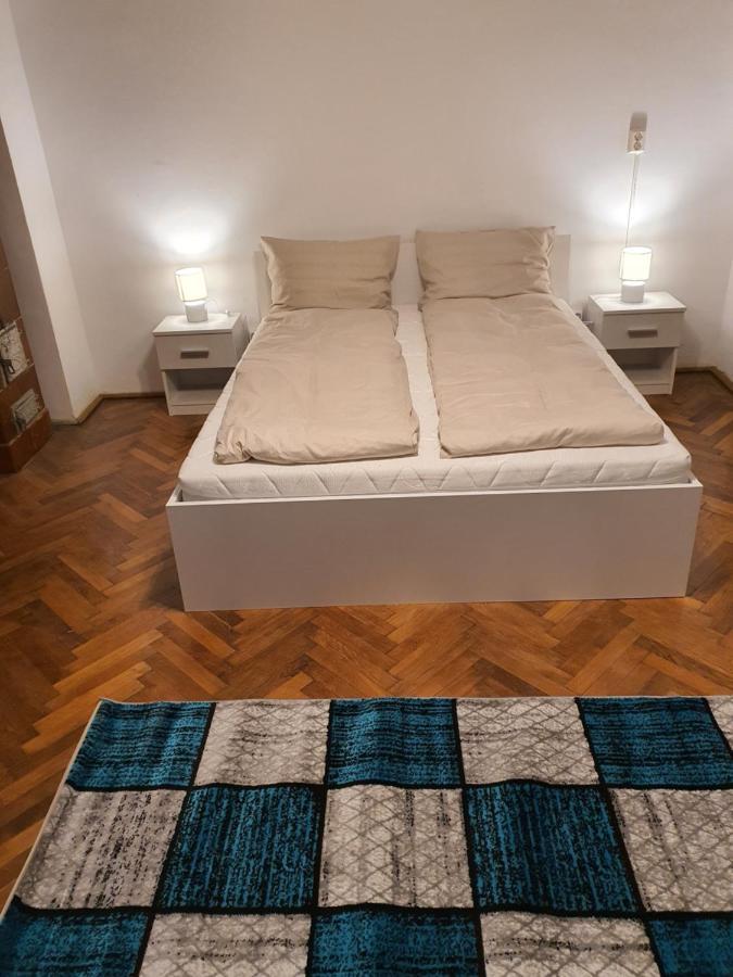 Apartament Enescu Timişoara Exteriör bild